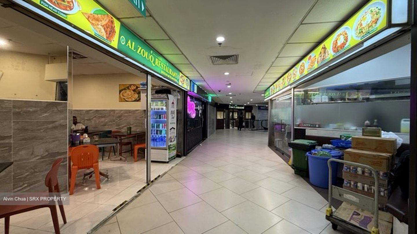 Lucky Plaza (D9), Retail #505303151